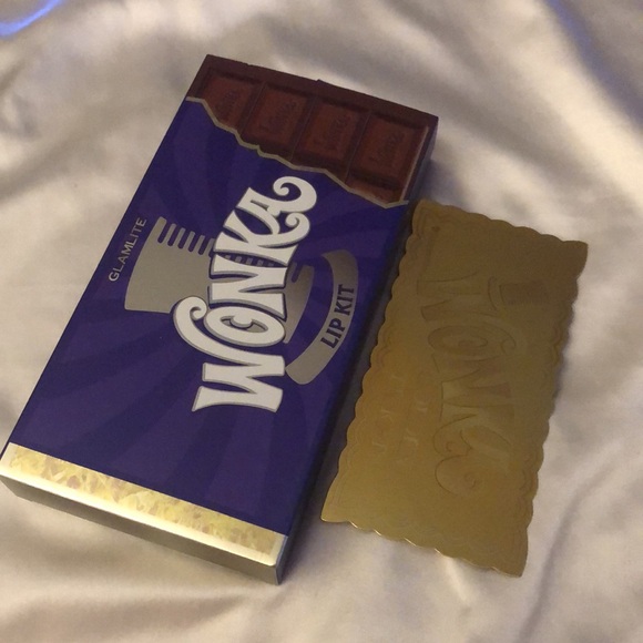 Glamlite x Willy Wonka 3PC Lip Kit Liner Lipstick & Lipgloss + Golden Ticket NIB - Picture 2 of 16